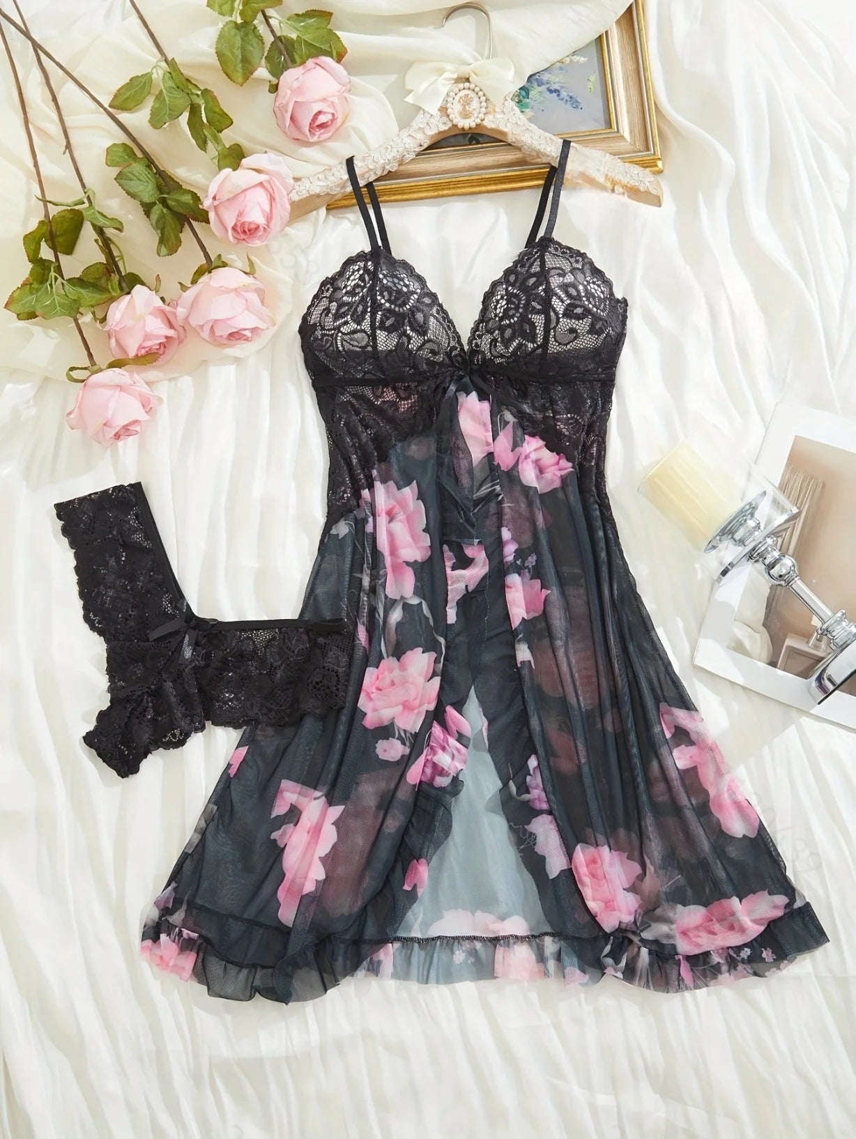 Contrast Lace Ruffle Trim Lingerie Set